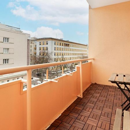 Cozy Pastel Two Bedroom Apartment In Central Gdynia By Noclegi Renters エクステリア 写真